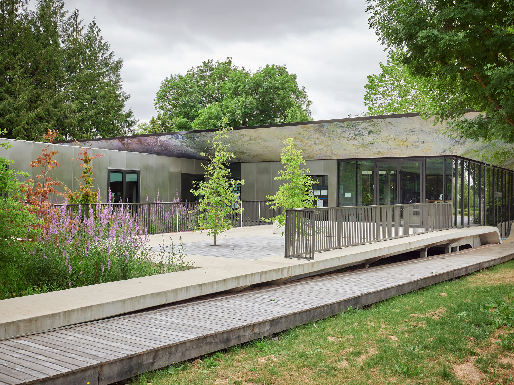 Épernon Media Center, Agora and Municipal Archives