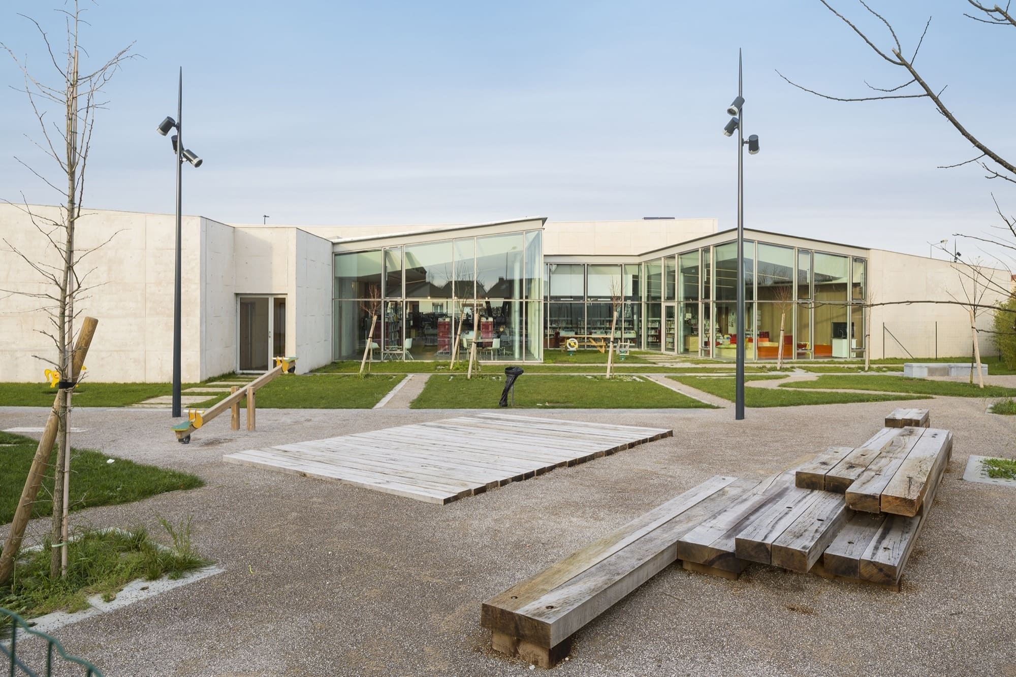 Public Library Estaminet in Grenay