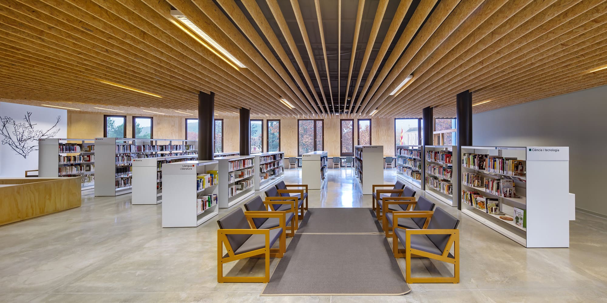 ’El Roure’ Community Center and 'La Ginesta’ Library