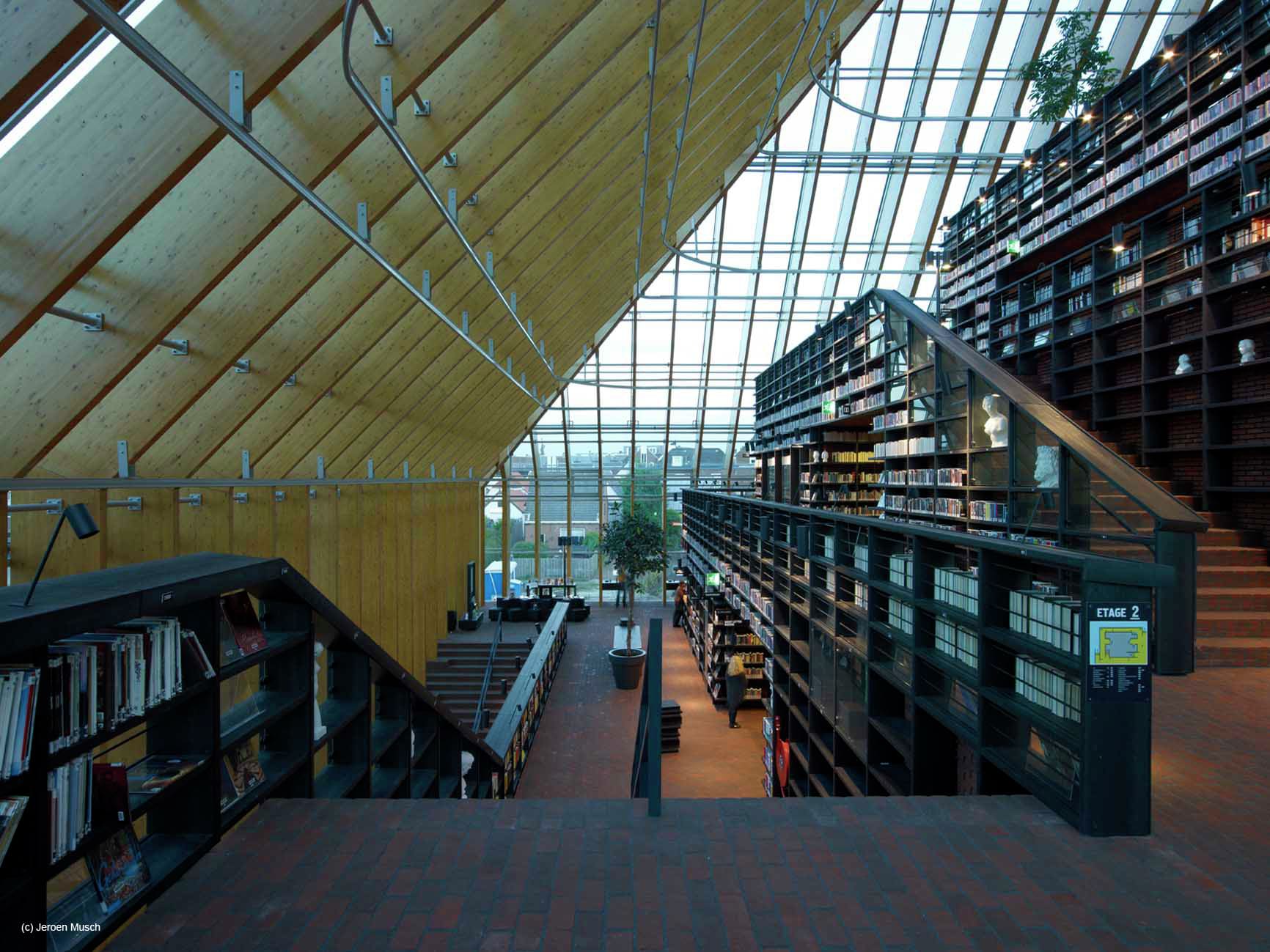 Book Mountain – Public Library Spijkenisse